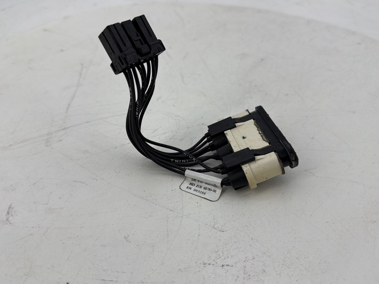 Harley-Davidson Misc  Dash Indicator Lamp Wire Plug In 68789-96
