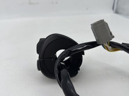 1999 - 2006 Harley-Davidson Dyna Low Rider Left Turn Signal Headlight Switches Controls 71685-06A