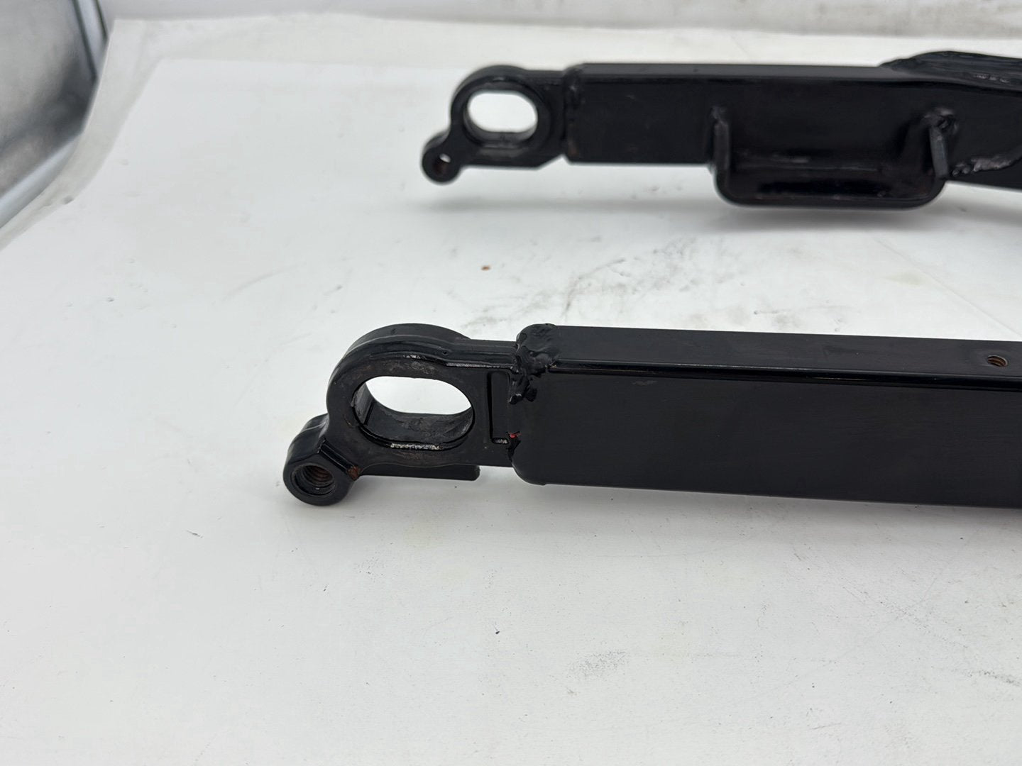 2006 Harley Road King Touring FLHRCI Classic OEM Rear Fork Swingarm Swing Arm