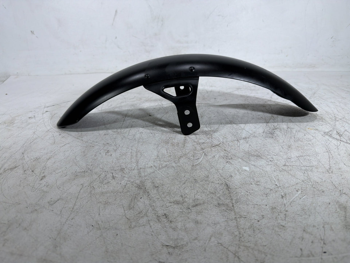 2017 Harley Dyna Street Bob FXDB OEM Front Wheel Fender Shell Panel 60139-06B