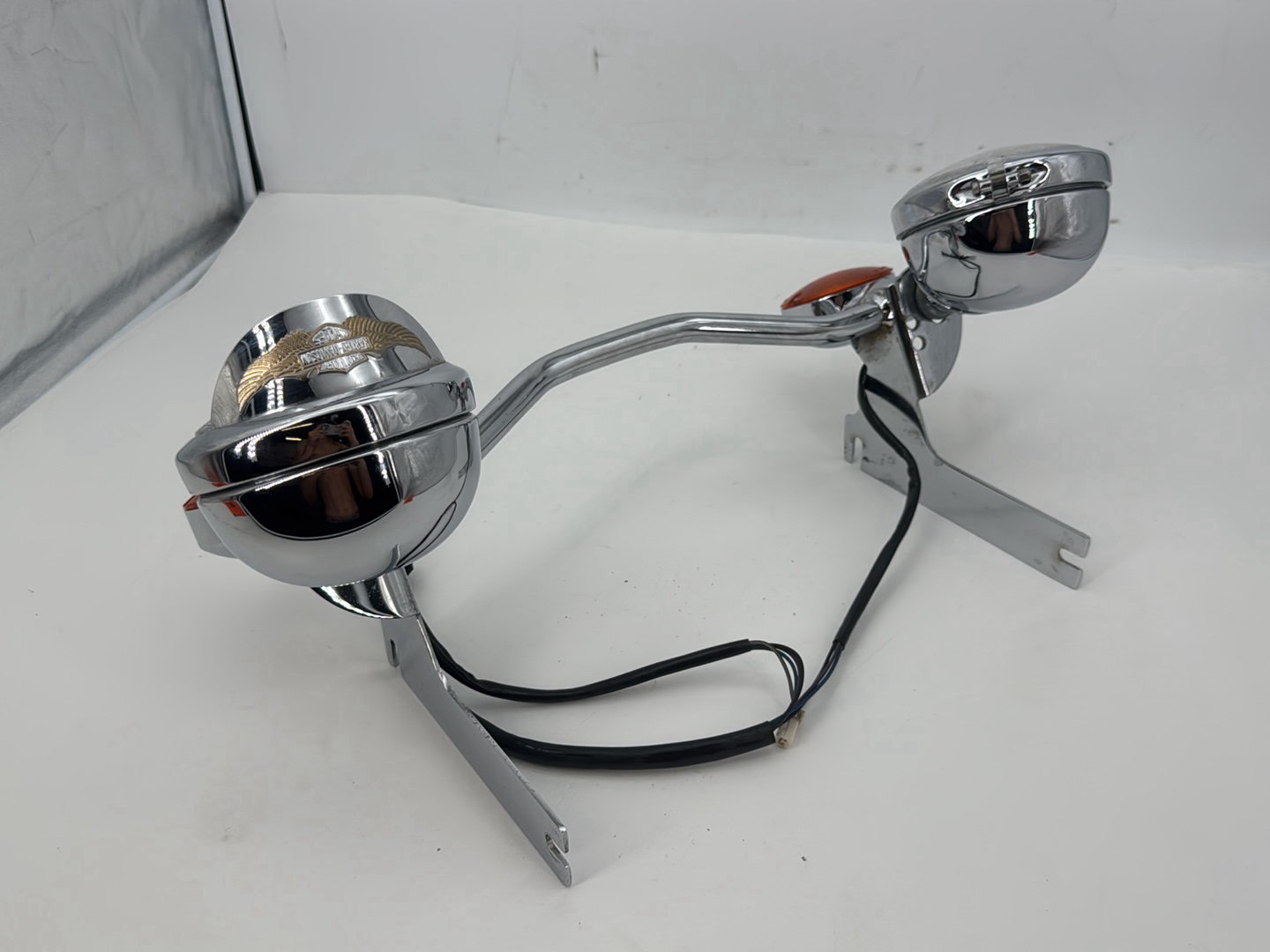 1999 - 2006 Harley-Davidson Touring Electra Glide Classic Front Turn Signal Indicators Aux Light Bar 68712-94A