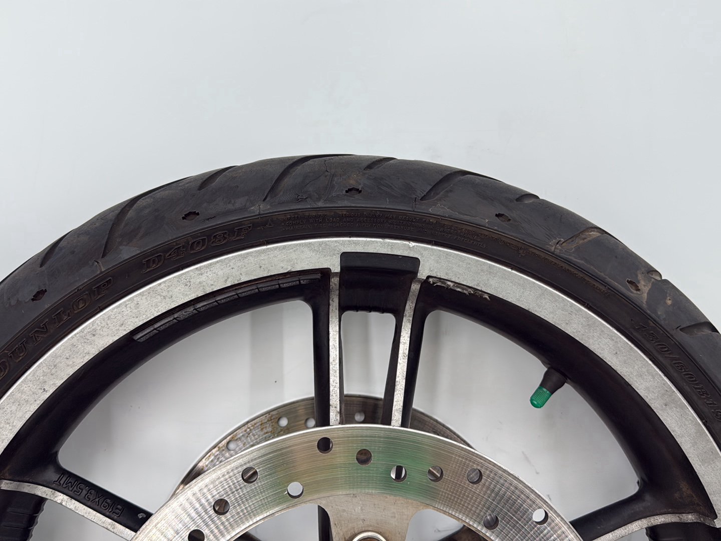 2008 Harley Electra Glide Touring Ultra FLHTCUI OEM Front Wheel Rim Tire