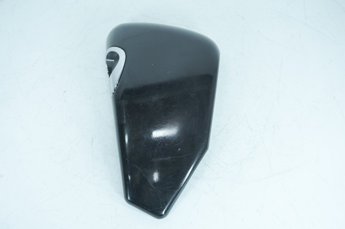2009 Harley-Davidson Sportster XL1200C Right Fairing Oil Tank Cover 66252-04