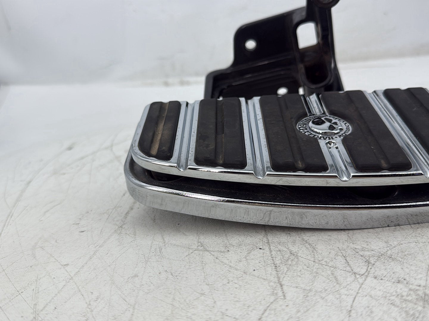 2006 Harley Softail FLSTCI Heritage Classic OEM Left Driver 1 Floorboard Foot Rest