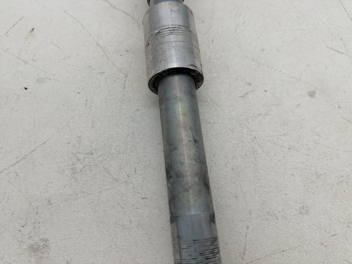 2016 Harley Dyna Fat Bob FXDF 103 OEM Front Wheel Axle Bolt Shaft