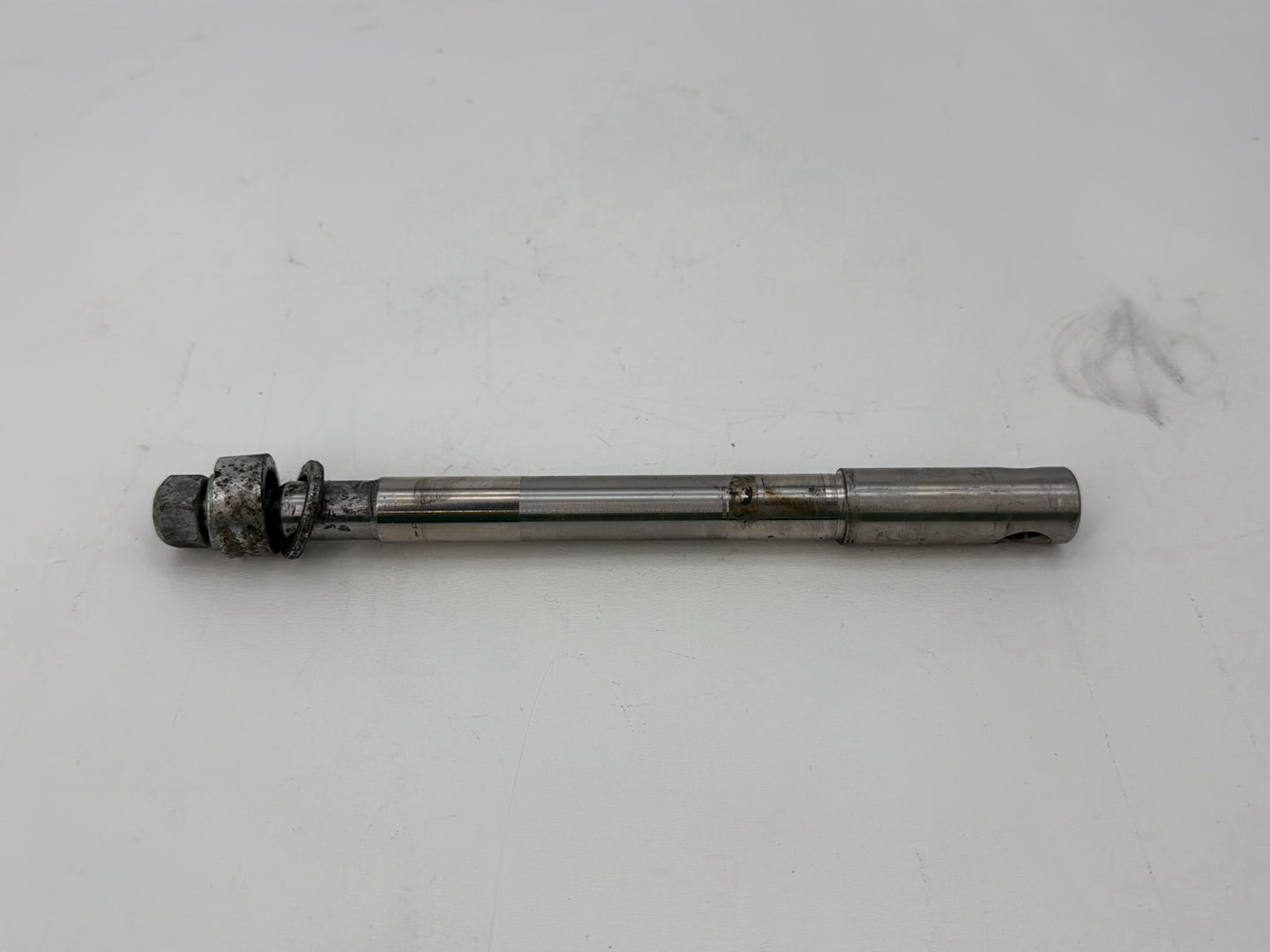 2003 Harley Sportster XL1200C 1200 Custom Anniversary OEM Front Wheel Axle Bolt Shaft