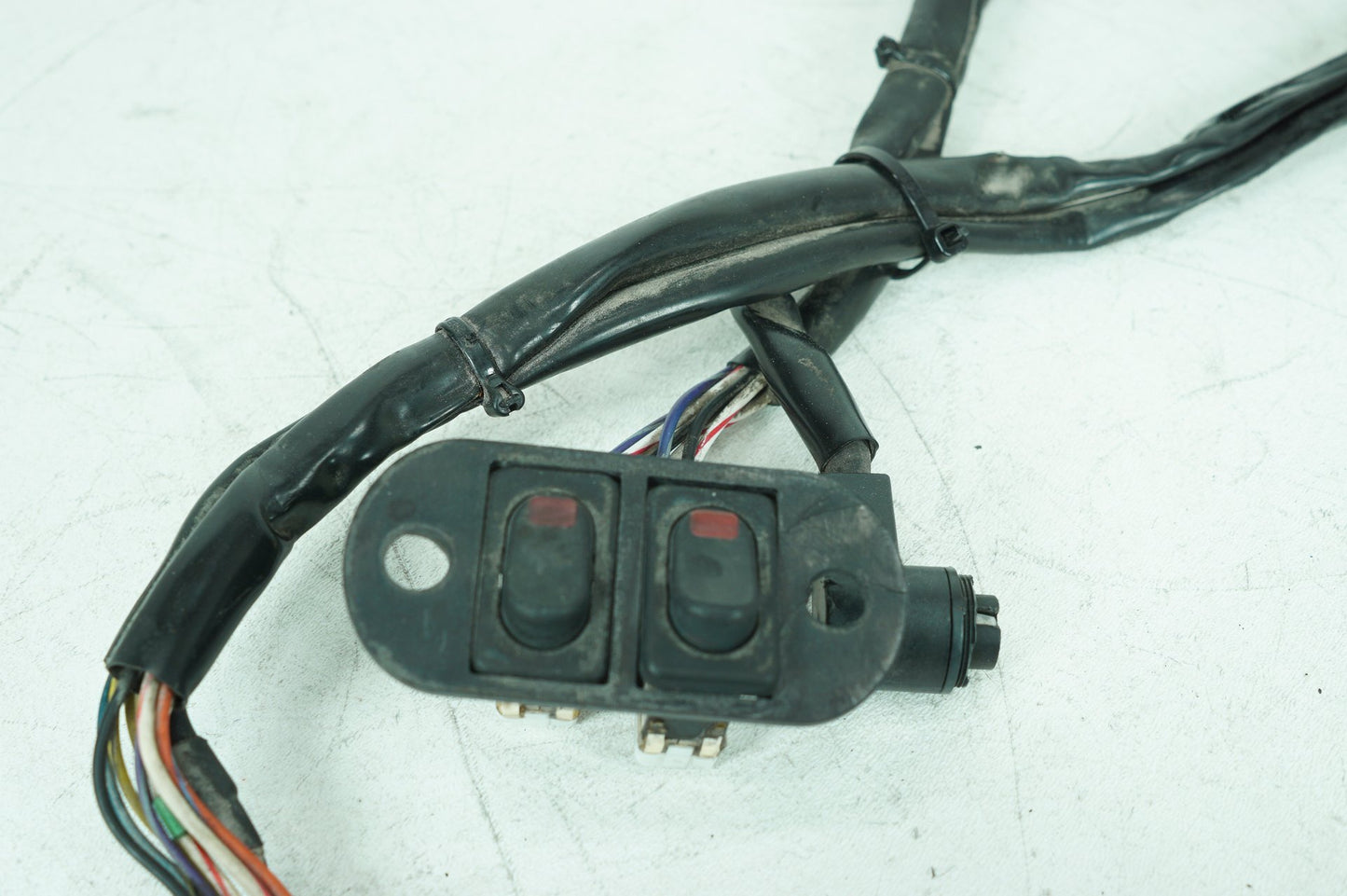 1999 - 2006 Harley-Davidson Touring Electra Glide Classic  Inner Fairing Wire Wiring Harness Switch 71535-96