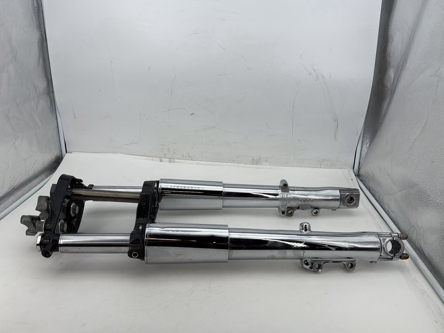 2013 Harley Street Glide Touring FLHX OEM Front Triple Tree Set & LH RH Fork Legs Sliders