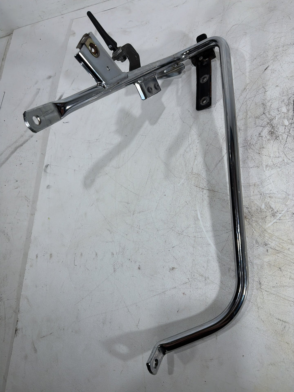 2009 Harley Street Glide Touring OEM Rear Left Right Saddlebag Guard Rails Bar