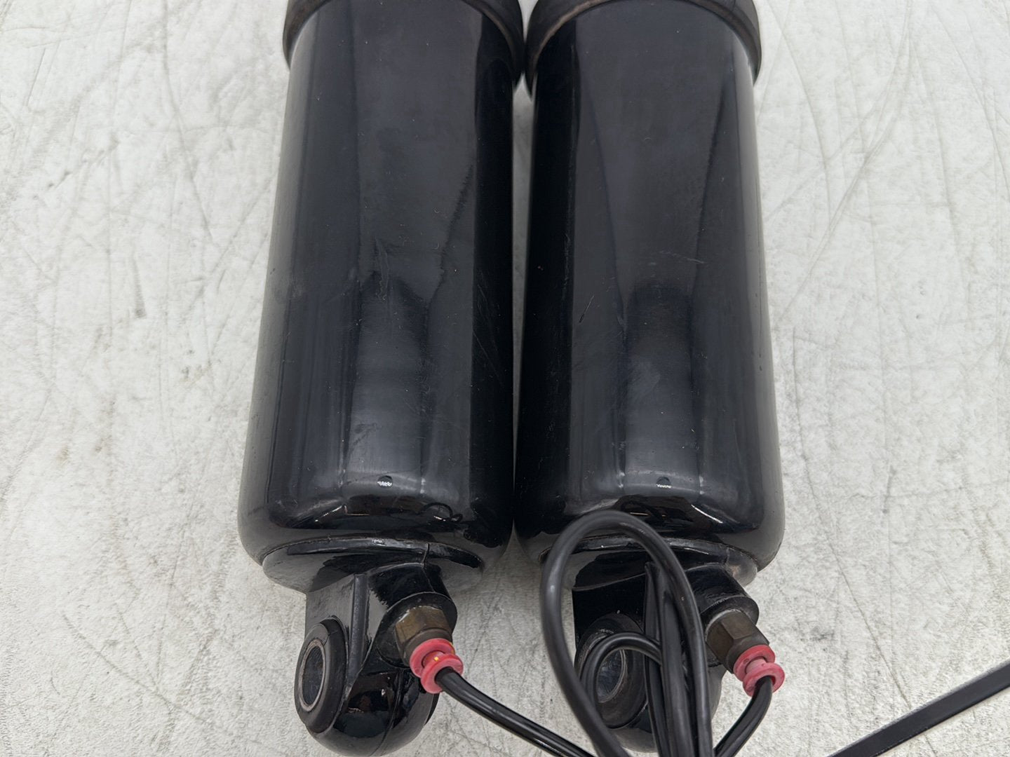 2004 Harley Road King Touring Custom FLHRSI OEM Rear Left Right Shock Absorbers
