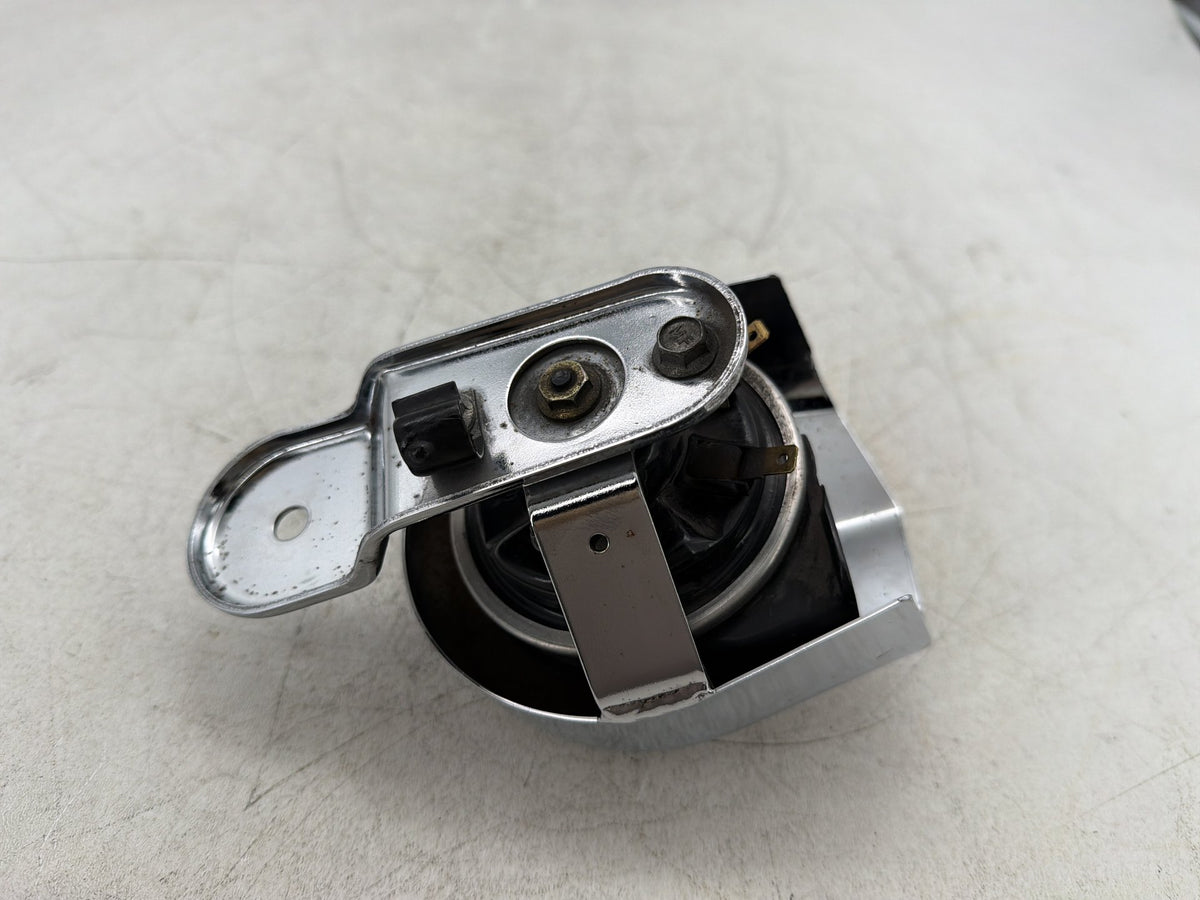 1995 Harley Electra Glide Touring FLHT OEM Horn Signal Klaxon Chrome Cover