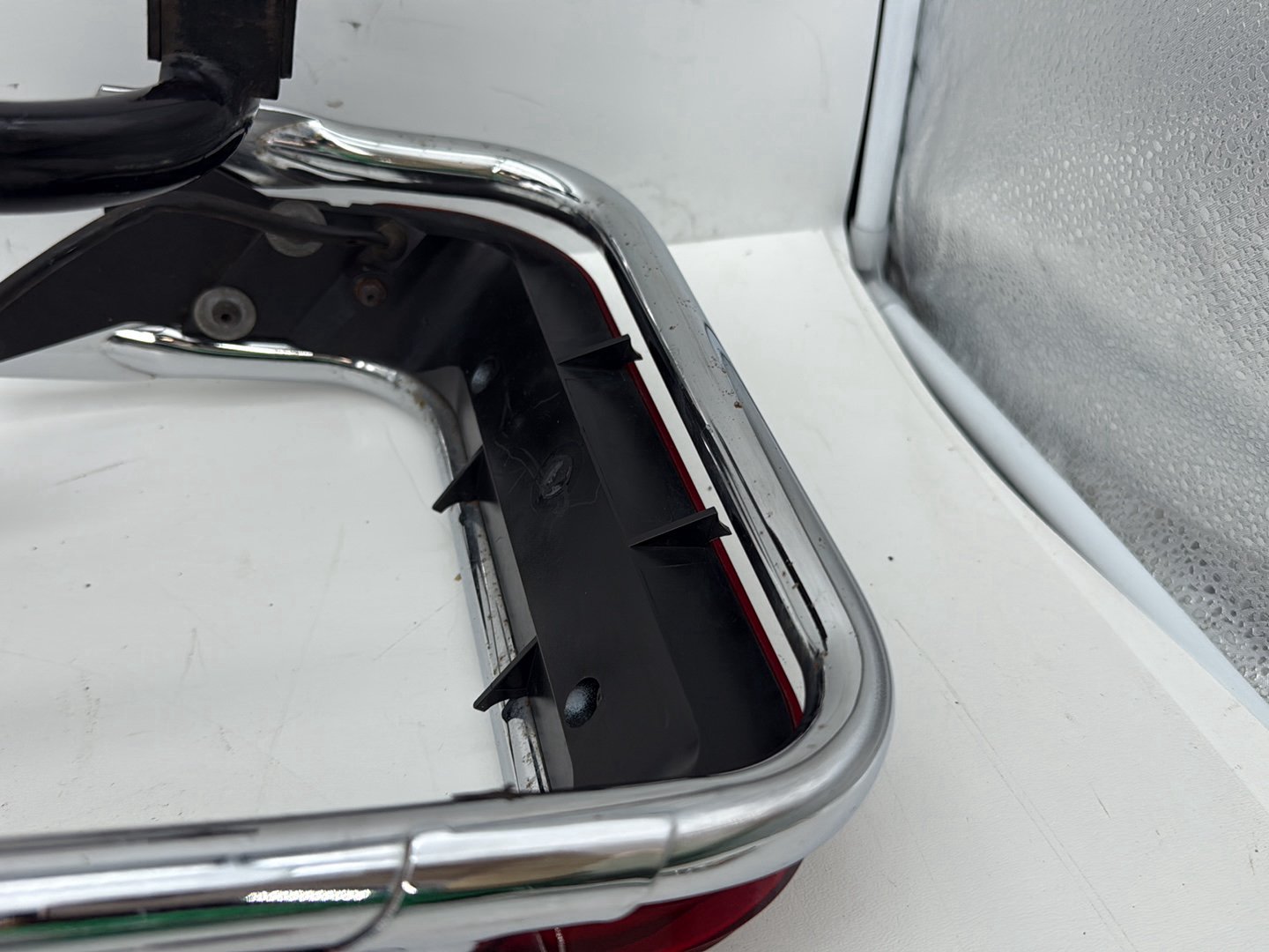 1995 Harley Touring FLHTCI Electra Glide Classic OEM Rear Left Right Saddlebag Guard Rails Bar