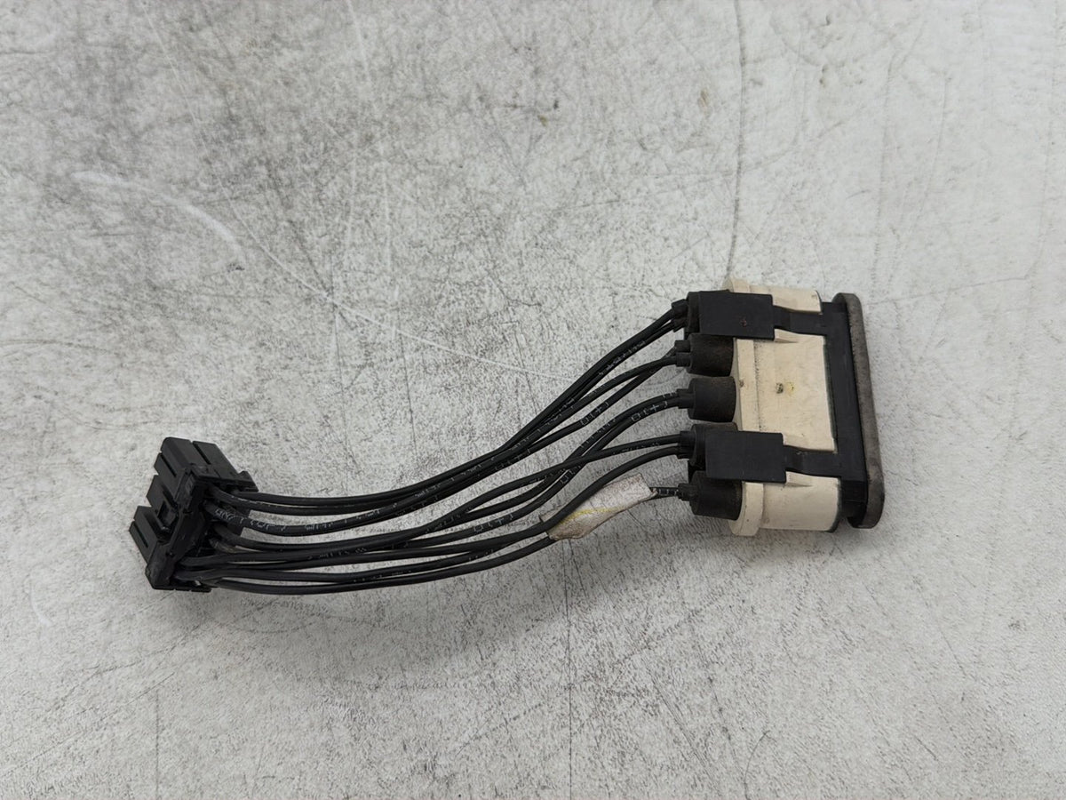 2005 Harley Electra Glide Ultra Dash Indicator Lamp Wire Plug 68789-96A