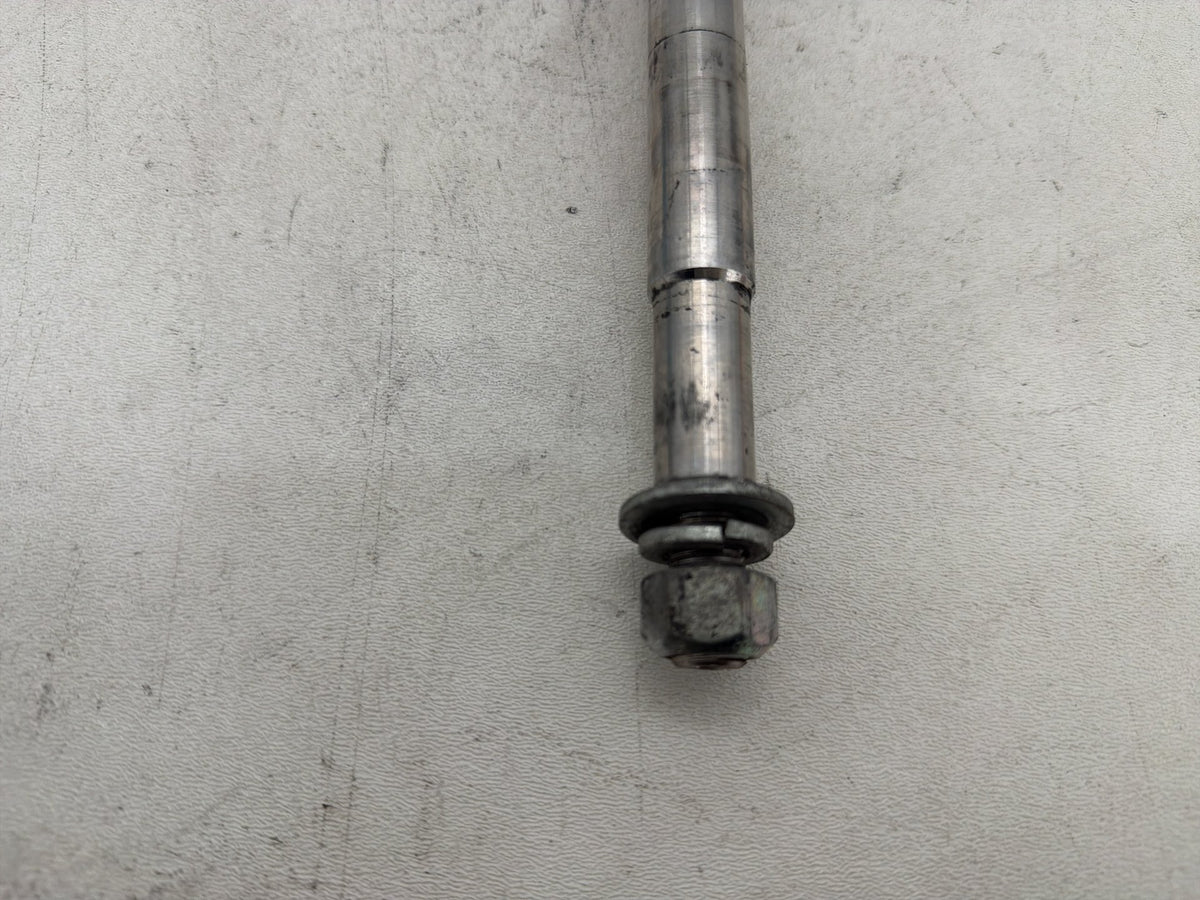 2005 Harley Dyna Wide Glide FXDWG OEM Front Wheel Axle Bolt Shaft