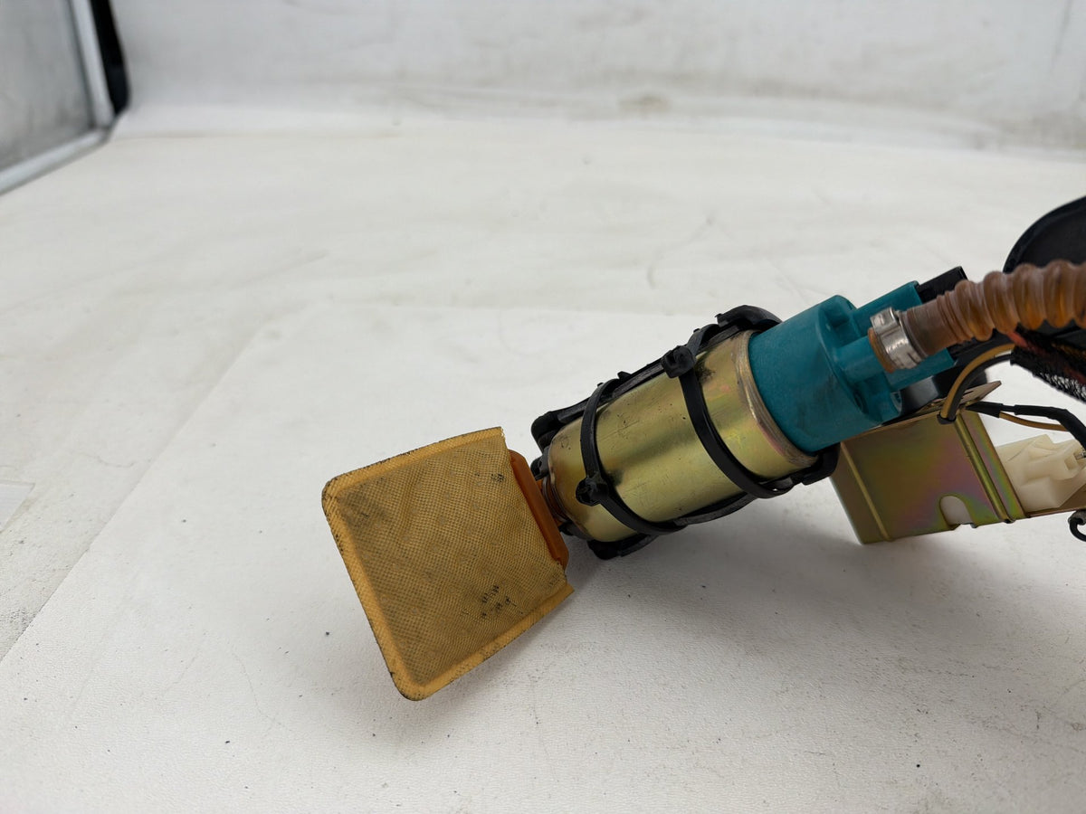 03 Harley Electra Glide Touring Ultra OEM Fuel Pump Gas Gasoline Petrol Sending