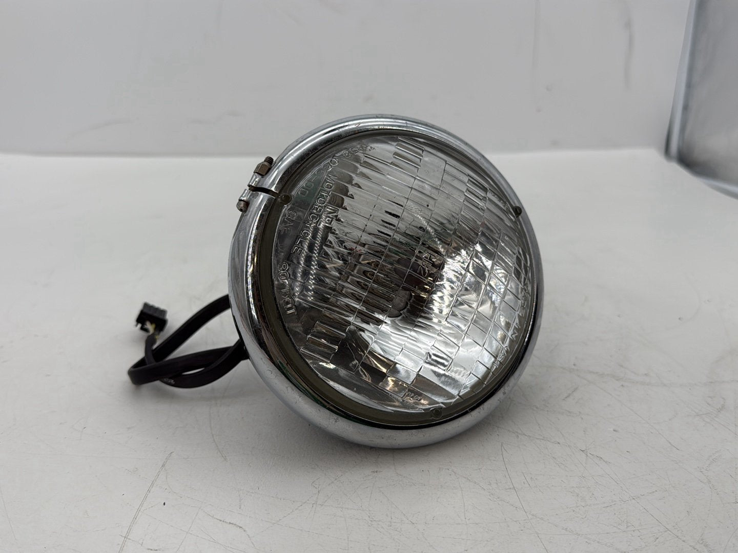 2002 Harley Dyna FXD Super Glide OEM Headlight Headlamp Head Light Halogen