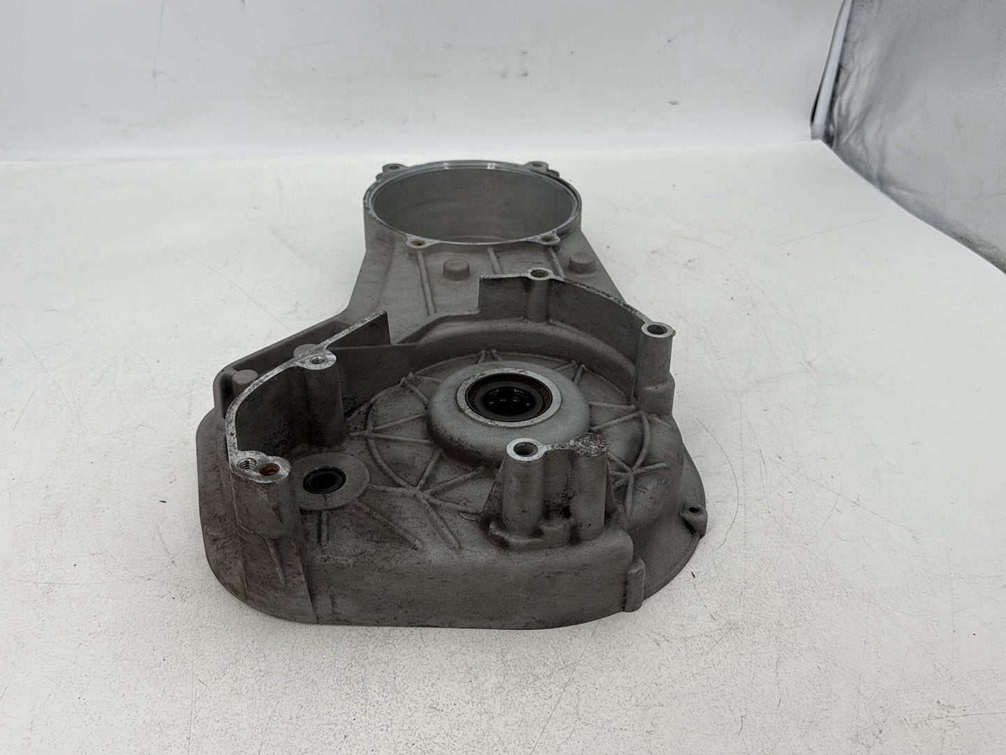1999 - 2006 Harley-Davidson Touring Electra Glide Inner Primary Clutch Cover 60677-01B