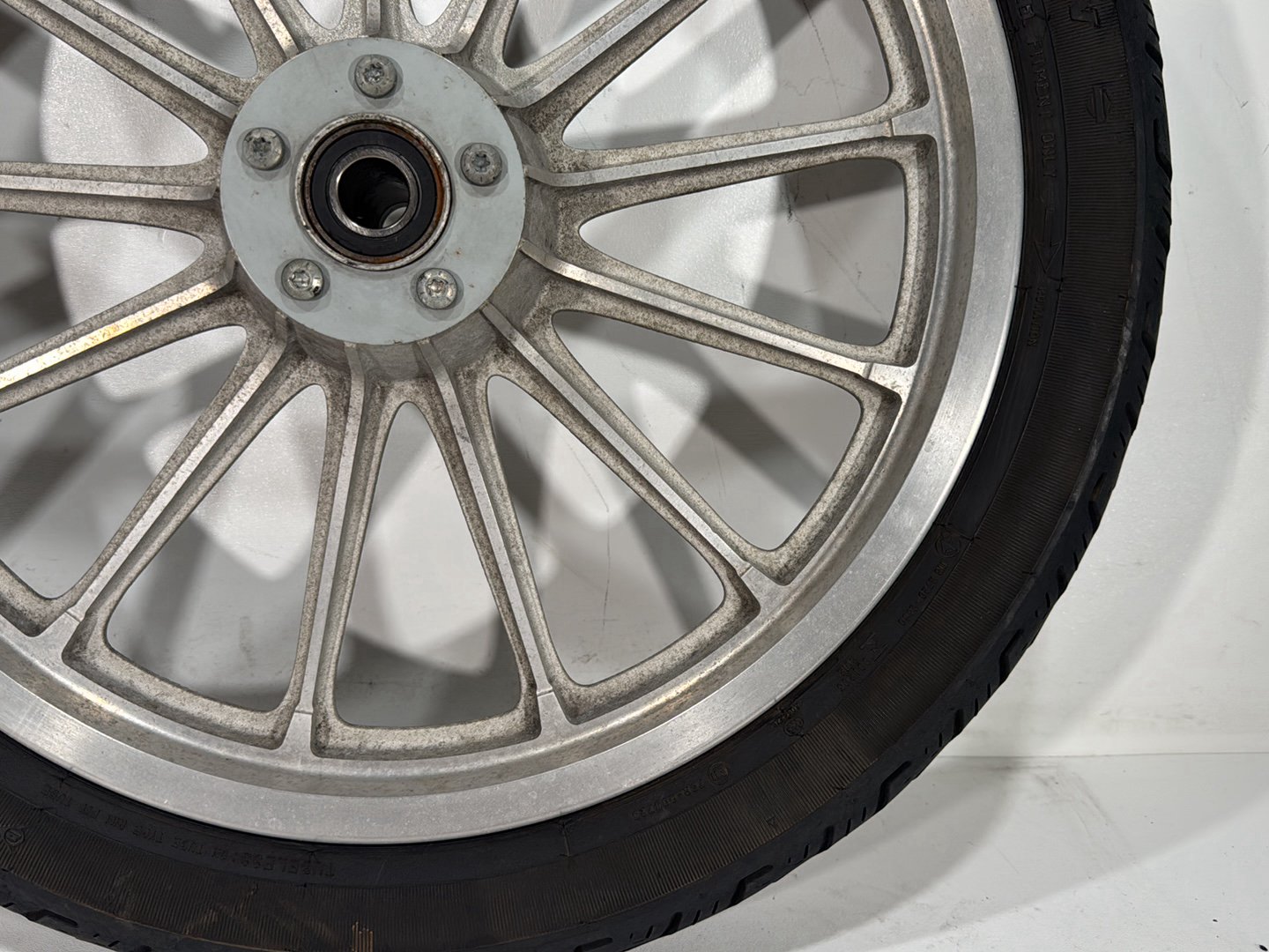 2009 Harley Sportster 883 Low XL883L OEM Rear Wheel Rim Tire