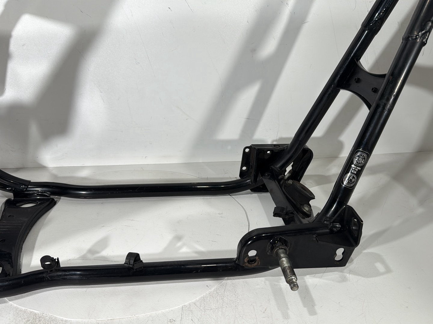 1999 - 2006 Harley-Davidson Touring Electra Glide Classic Body Main Frame Chassis CLN CLR 47900-01
