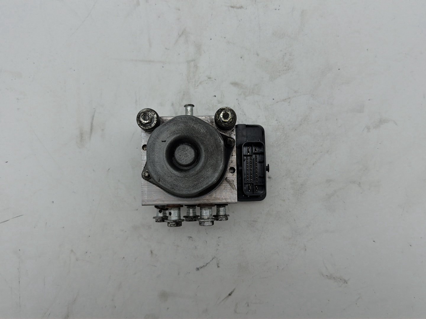 2014 Harley Electra Glide Touring Ultra OEM ABS Brake Pump & Control Module