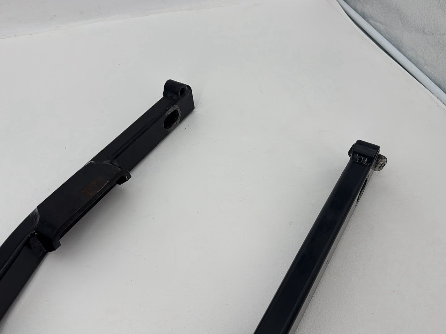1999 - 2006 Harley-Davidson Touring Electra Glide Classic Rear Fork Swingarm Swing Arm 47549-00