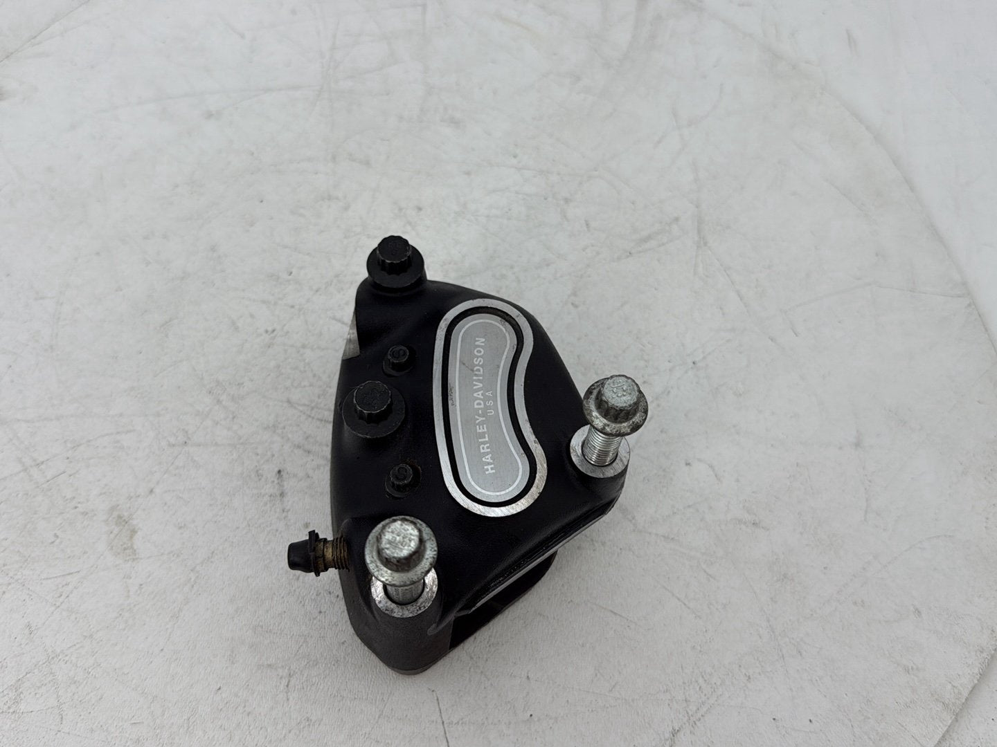 1999 - 2006 Harley-Davidson Touring Electra Glide Ultra Front Left 1 Brake Caliper 44046-00D
