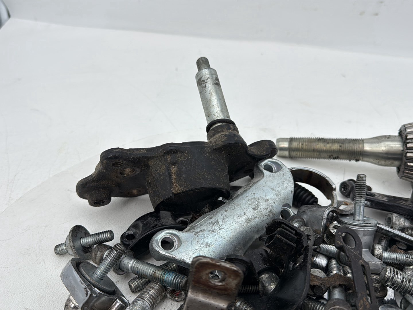 2019 - 2023 Harley-Davidson Touring Street Glide Hardware Bolts Nuts & Brackets 45700020A