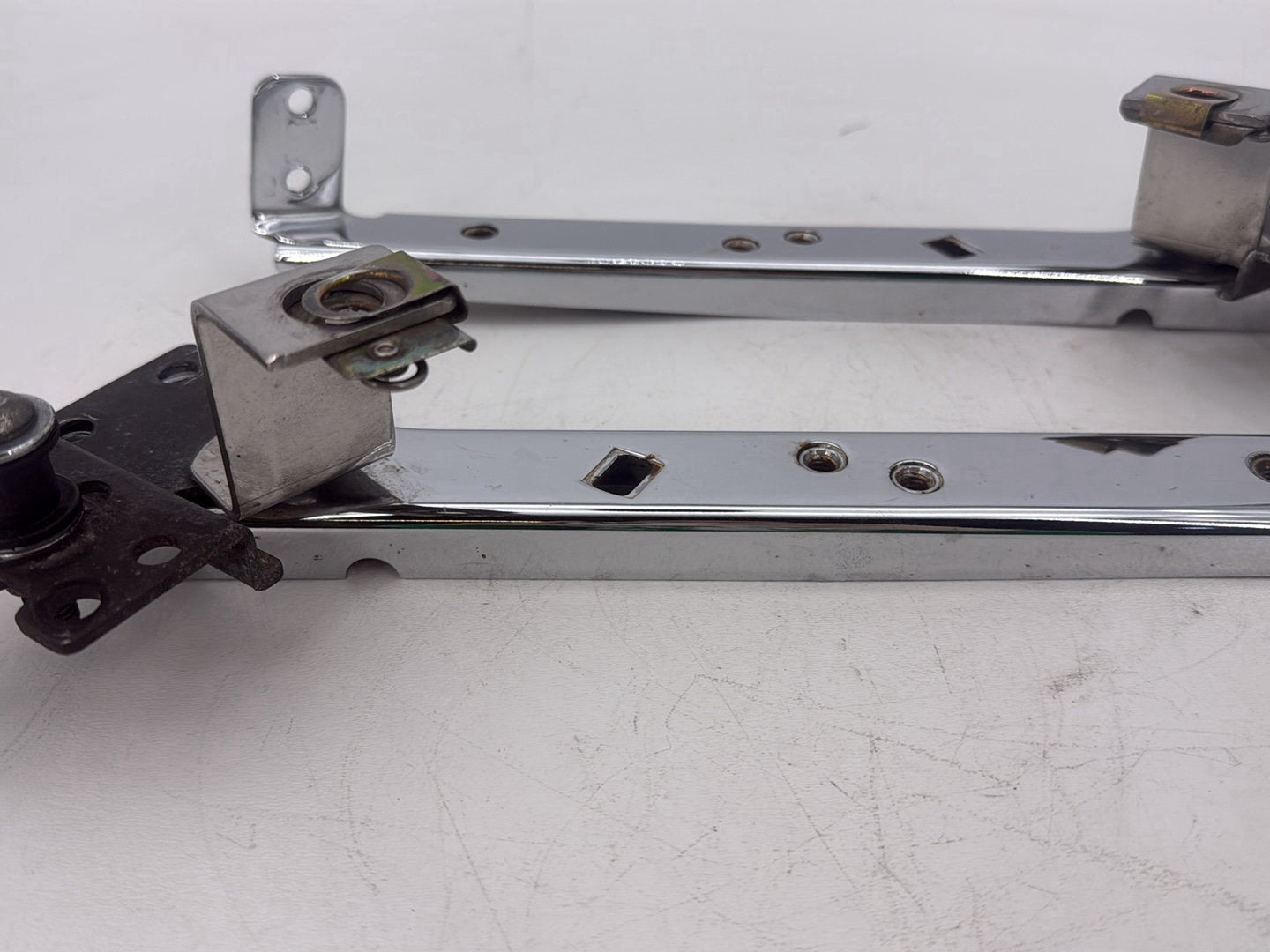 2005 Harley Touring FLHRCI Road King Classic OEM Left Right Saddlebag Fender Struts Brackets