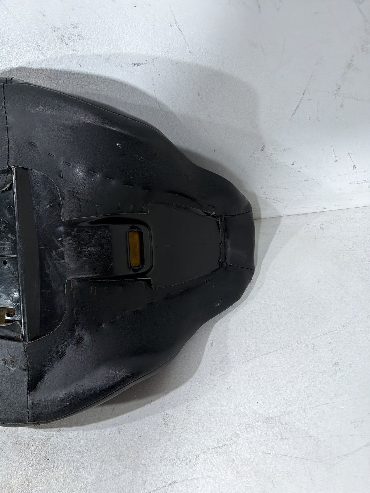 2010 Harley Street Glide Touring FLHX OEM Passenger Rider Driver Seat Saddle