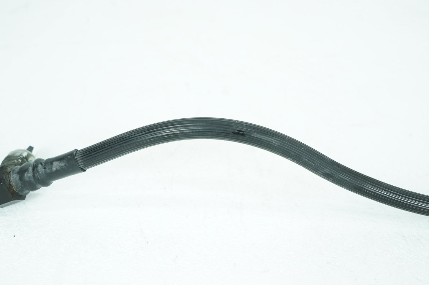 2000 - 2006 Harley-Davidson Dyna Street Bob Rear Brake Hose Line Pipe 40956-00A