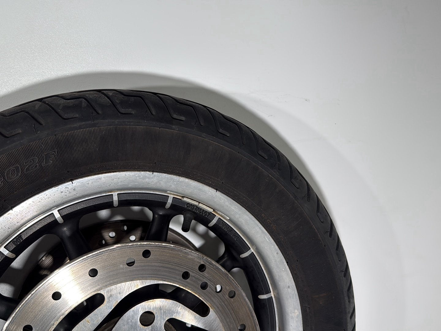 1999 - 2006 Harley-Davidson Touring Electra Glide Classic Front & Rear Wheel Rim Tire