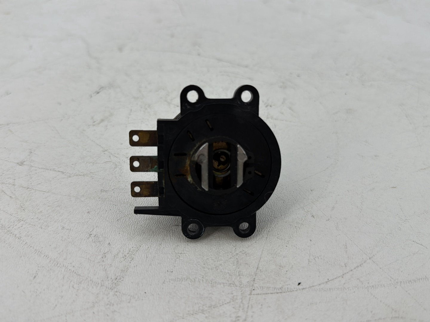 1999 - 2006 Harley-Davidson Touring Road King Police Ignition Switch Cylinder Barrel Lockset NOKey 71313-96A