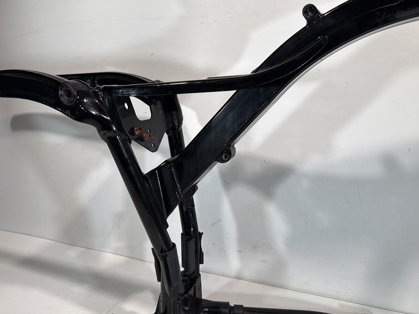 2006 - 2017 Harley-Davidson Dyna Street Bob Body Main Frame Chassis SLVG 47463-06BHP