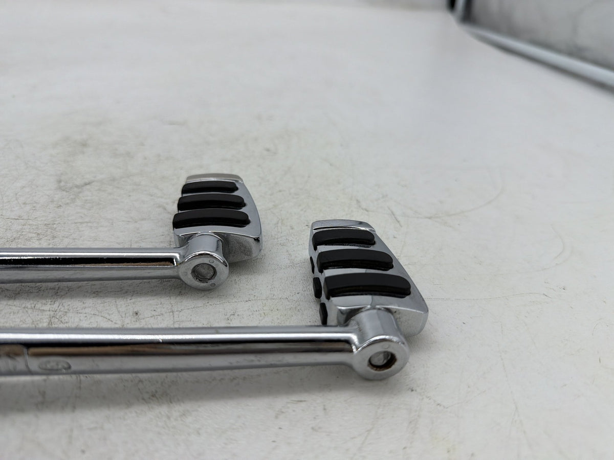 2004 Harley Electra Glide Touring Ultra OEM Gear Shifter Lever Pedal Pedals