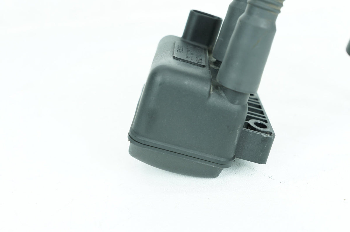 2000 Harley FLHTCUI Electra Glide Ultra OEM Ignition Coil Spark Plug Cable