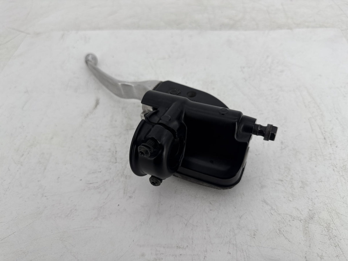 13 Harley Street Glide Touring FLHX OEM Front Right Brake Lever Master Cylinder