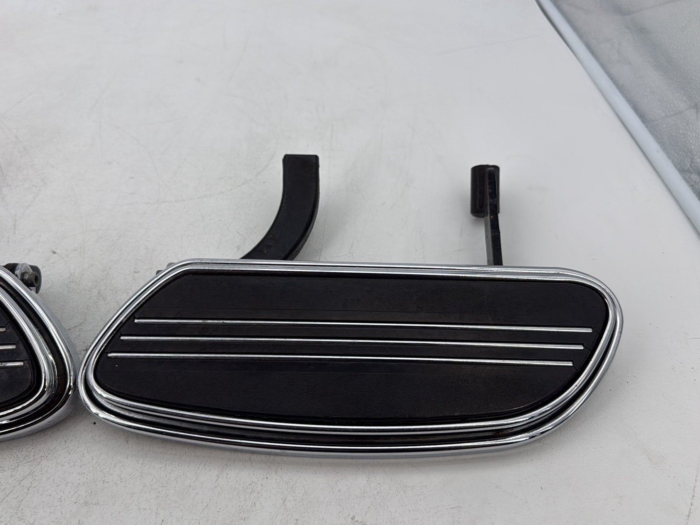2007 - 2012 Harley-Davidson Touring Street Glide Left Right Driver Floorboard Foot Rest