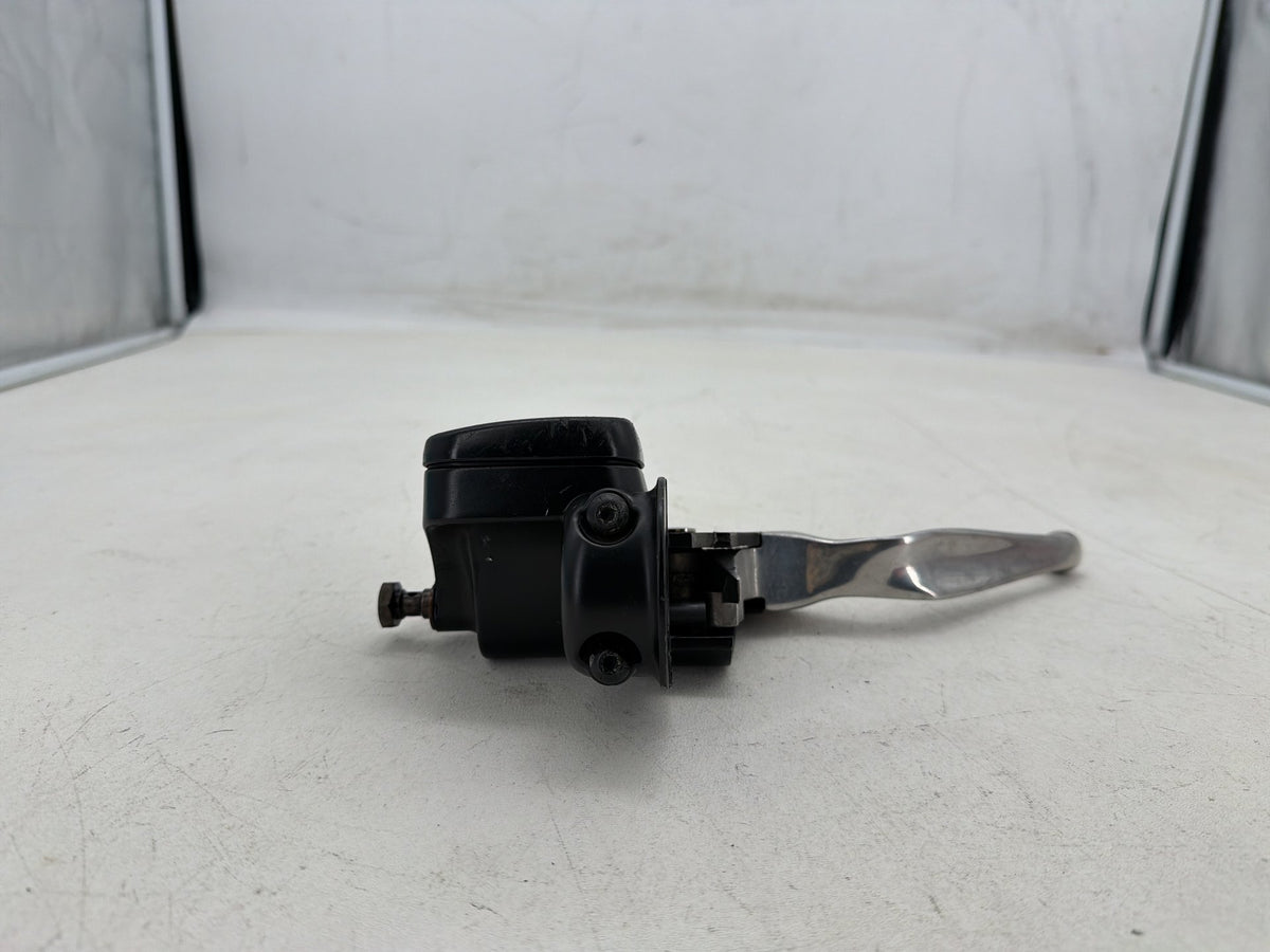 2016 Harley Dyna Fat Bob FXDF OEM Front Right Brake Lever Master Cylinder 11/16