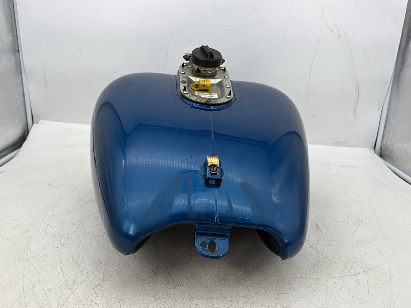 2006 Harley Electra Glide Touring Classic FLHTCI OEM Fuel Gas Tank Gasoline Reservoir