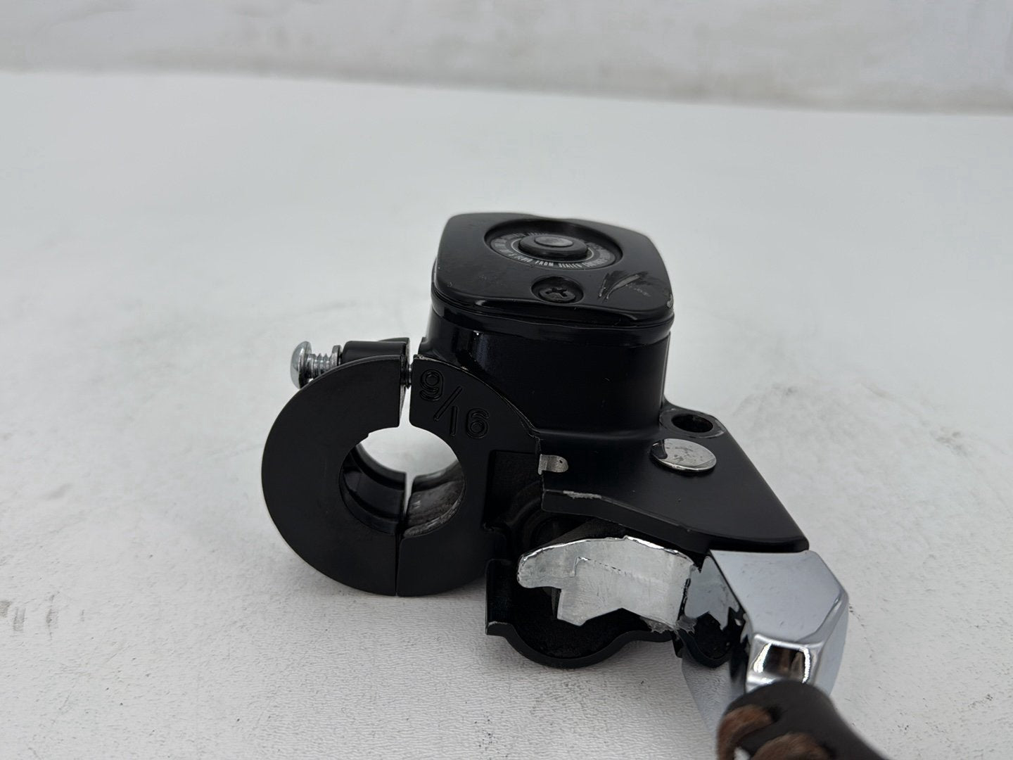 2004 Harley Softail FLSTC Heritage Classic OEM Front Right Brake Lever Master Cylinder