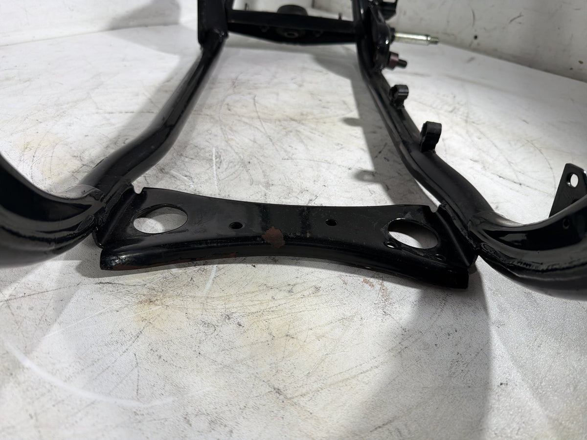 2004 Harley Electra Glide Touring Ultra OEM Body Main Frame Chassis CLN CLR