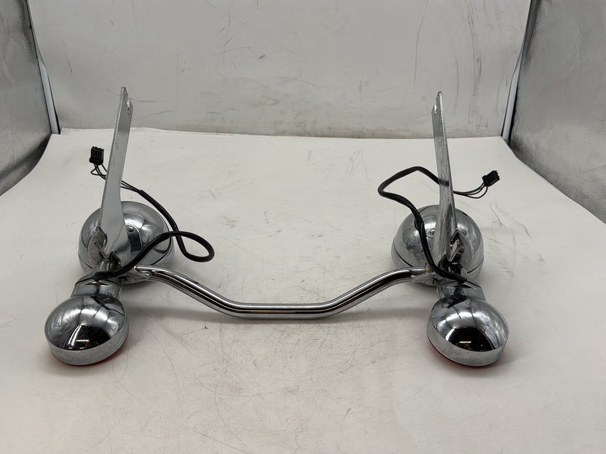 2006 Harley FLHTCI Electra Glide Classic Front Turn Signal Indicators Light Bar