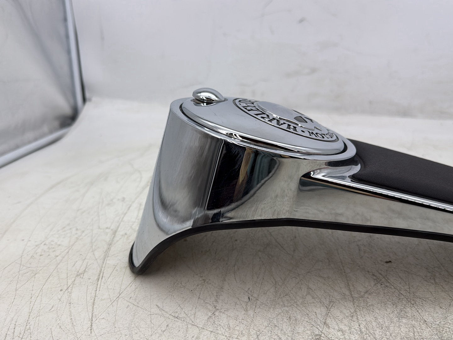 2007 Harley Touring FLHTC Electra Glide Classic OEM Fuel Gas Tank Dash Console NOKey