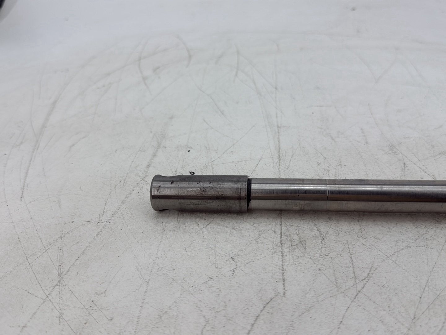 2005 Harley Heritage Softail Classic FLSTCI OEM Front Wheel Axle Bolt Shaft