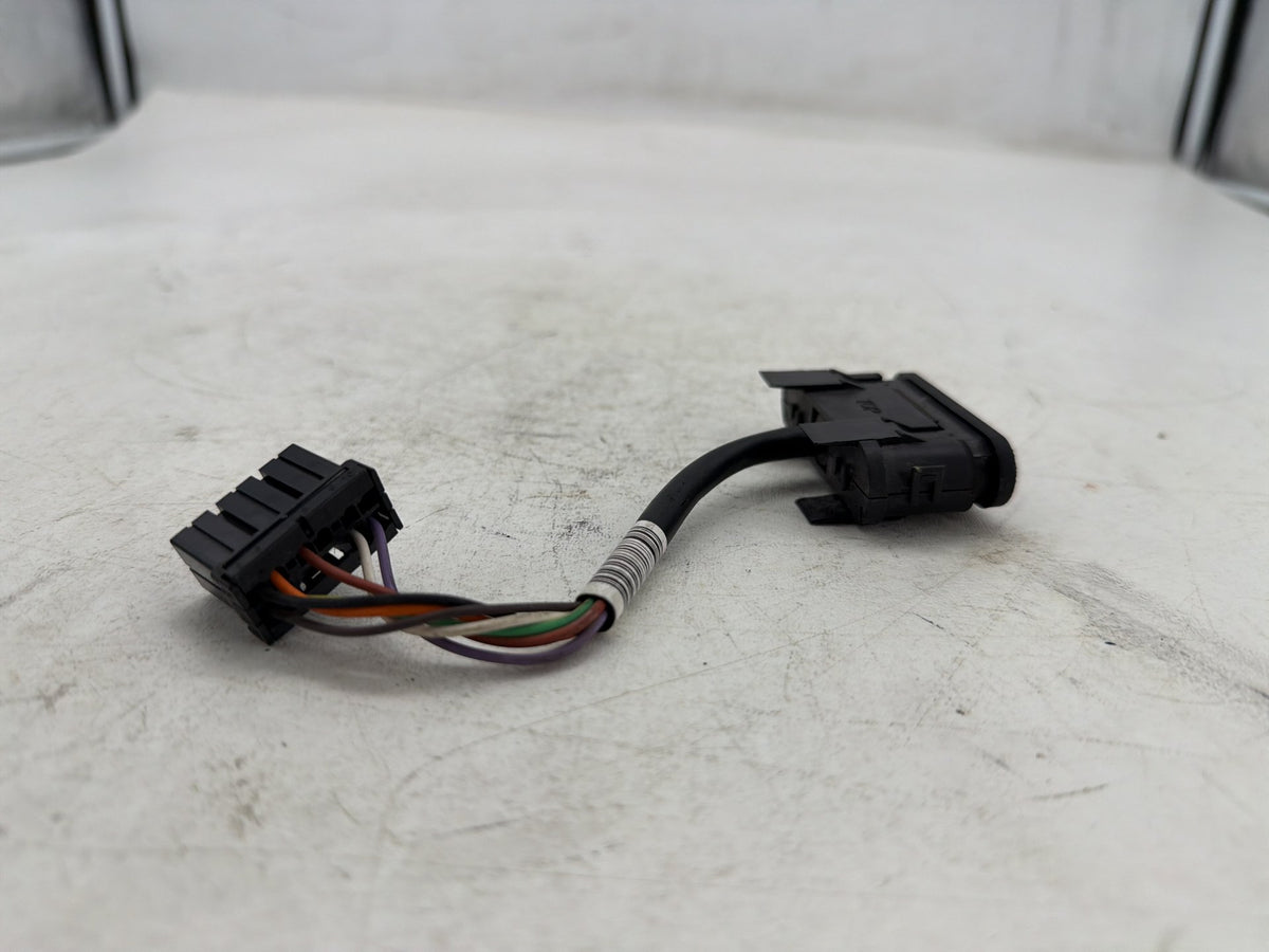 2010 Harley Street Glide Touring FLHX OEM Dash Indicator Lamp Wire Plug In