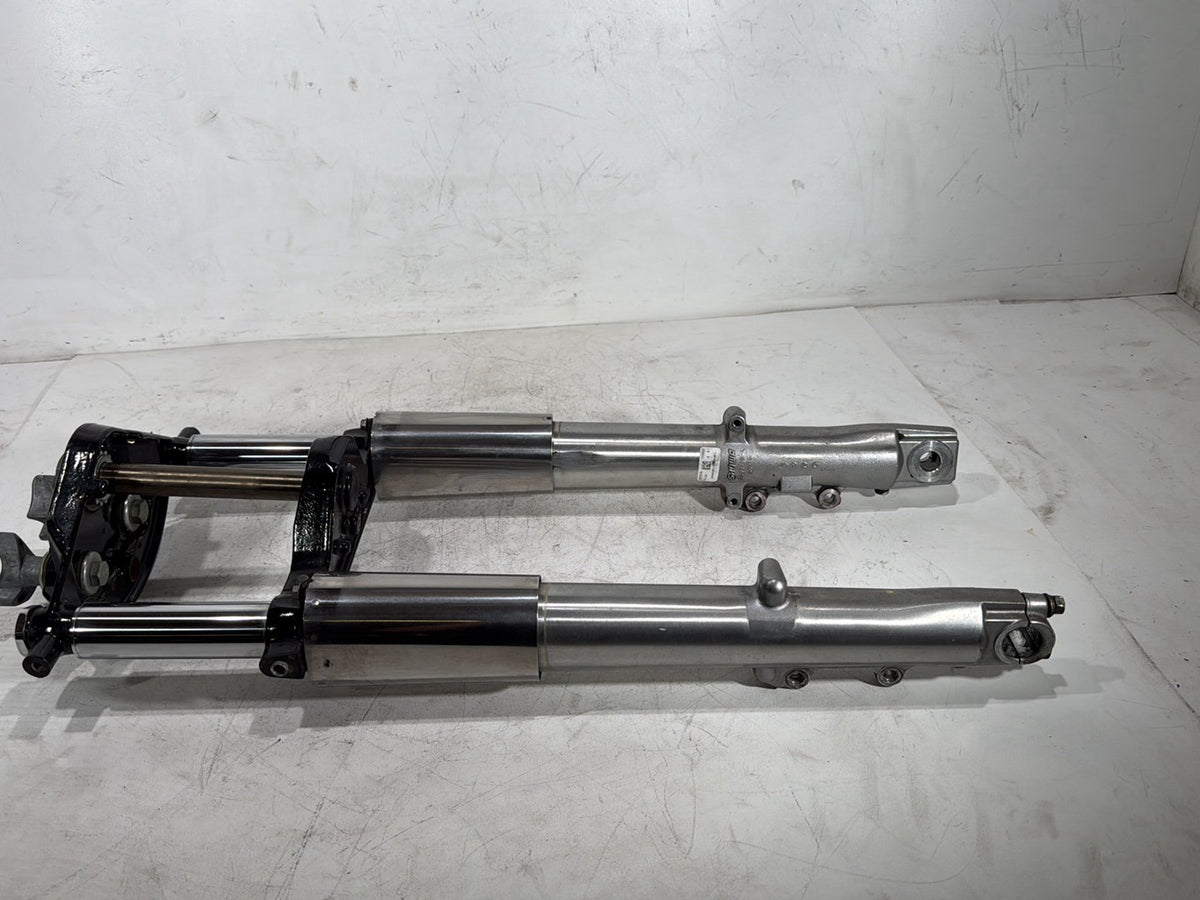 2011 Harley Street Glide Touring FLHX OEM Front Triple Tree Set & LH RH Fork Legs Sliders