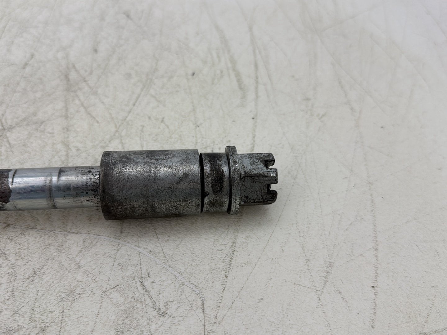 2004 Harley Dyna Super Glide FXDI OEM Rear Wheel Axle Bolt Shaft