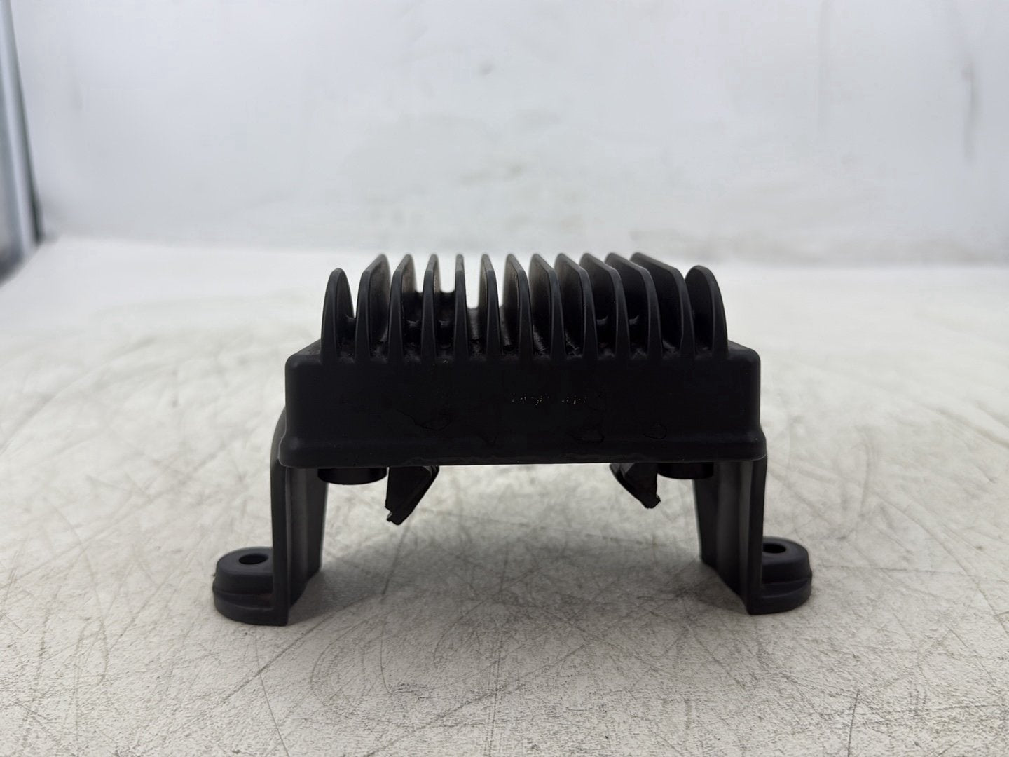 2011 Harley Street Glide Touring FLHX OEM Voltage Regulator Rectifier