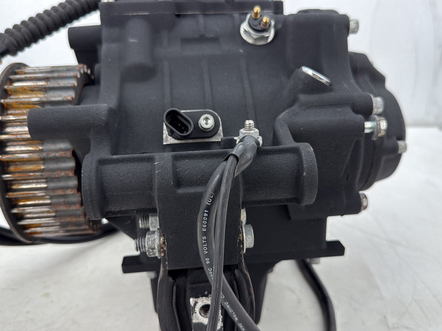2010 Harley Dyna Fat Bob FXDF OEM 6 Speed Transmission Gearbox 13K