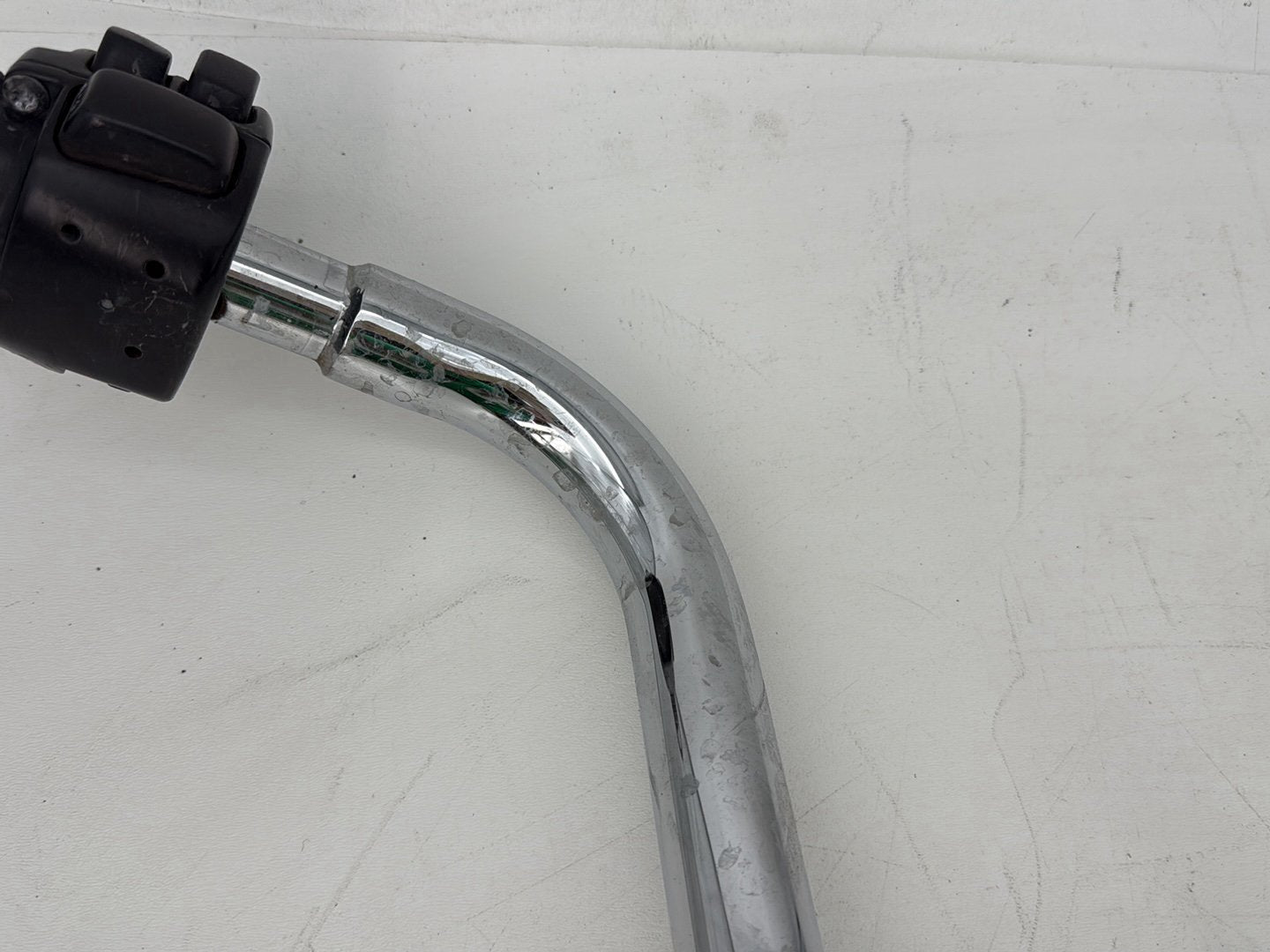 2005 Harley Dyna FXDWG Wide Glide OEM Handlebars Left Right Switches Controls
